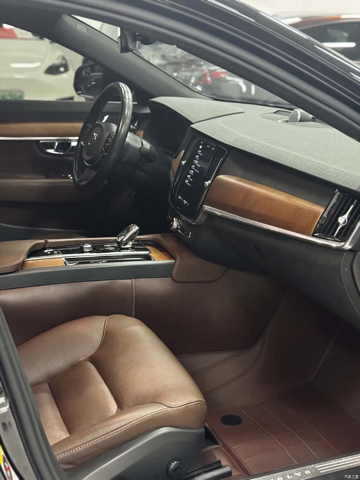 Volvo S90, 2022 10