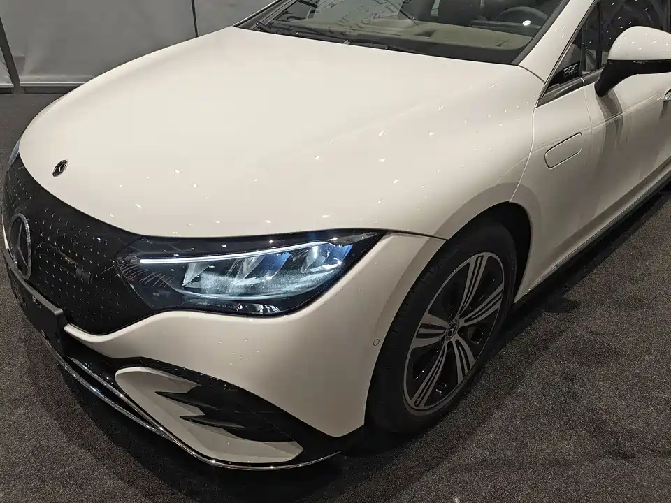 Mercedes-Benz EQE