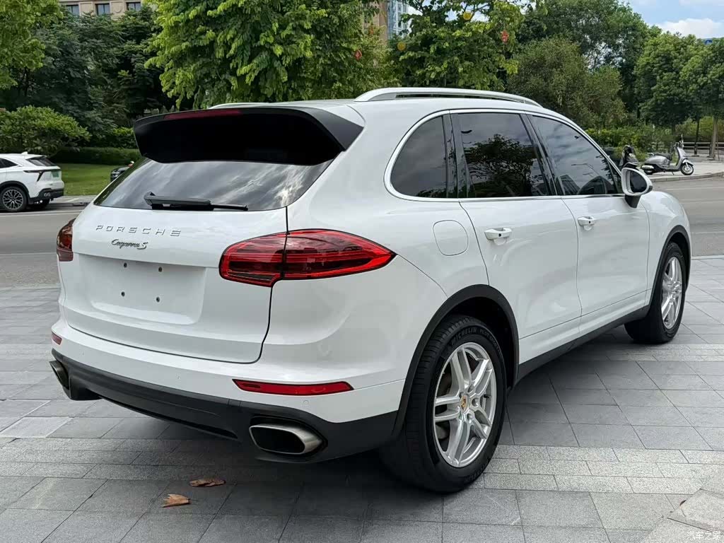 Porsche Cayenne, 2017 9