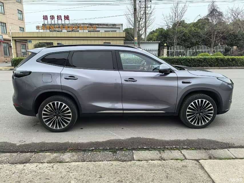 Exeed ET5, 2025 9