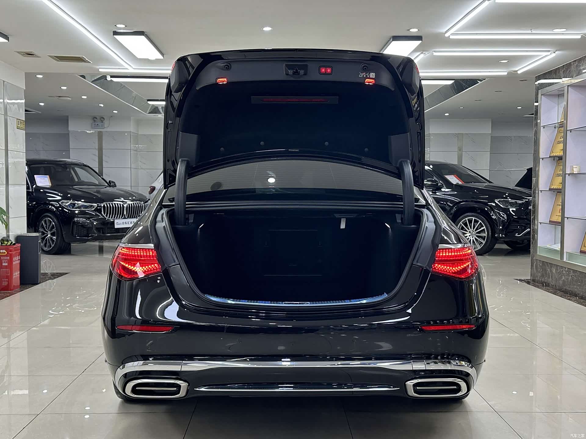 Maybach S-Class, 2023 7