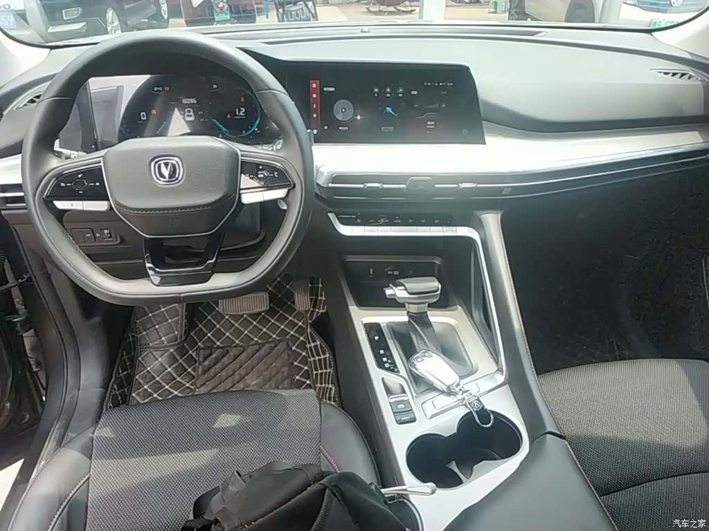 Changan CS35, 2025 10