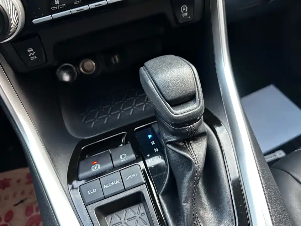 Toyota RAV4 Rongfang