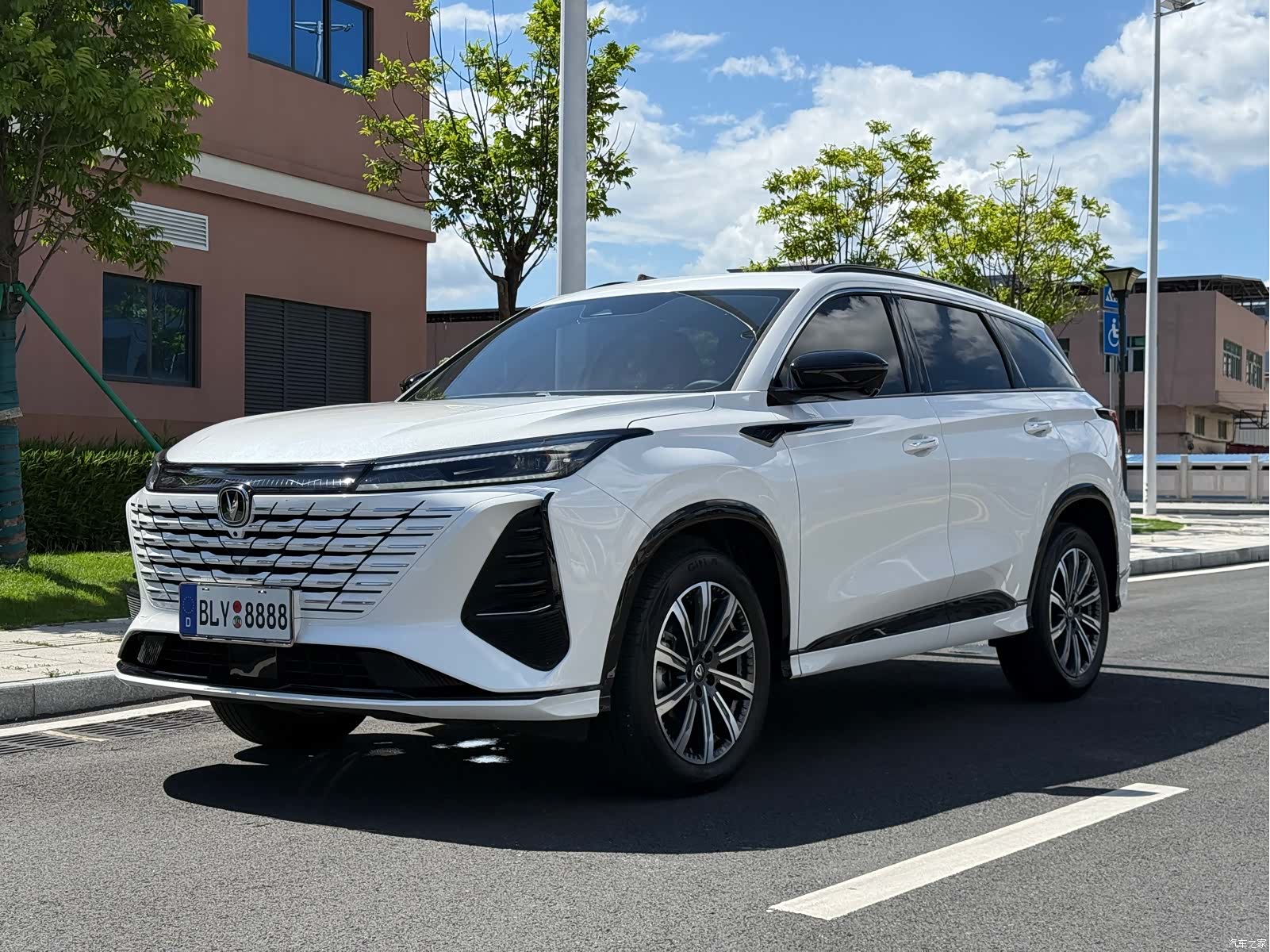Changan CS75, 2025 1