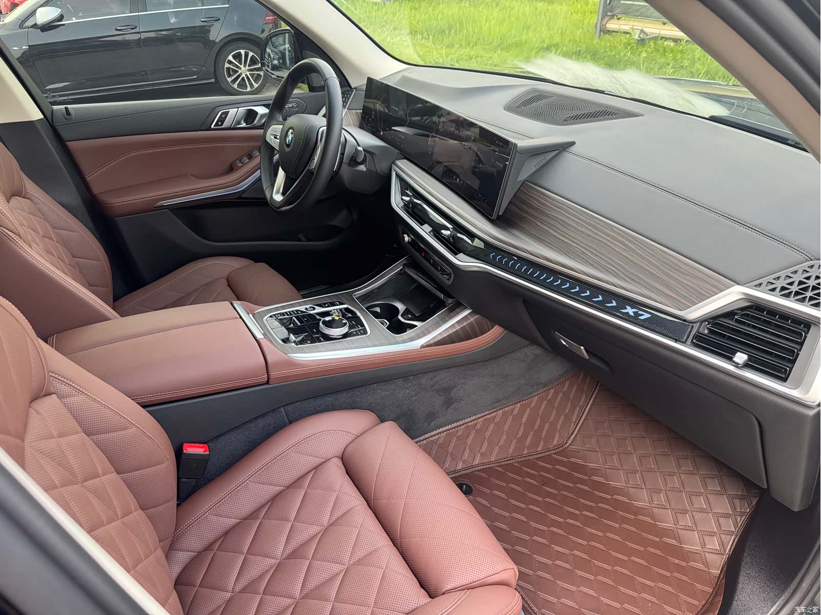 BMW X7, 2024 13
