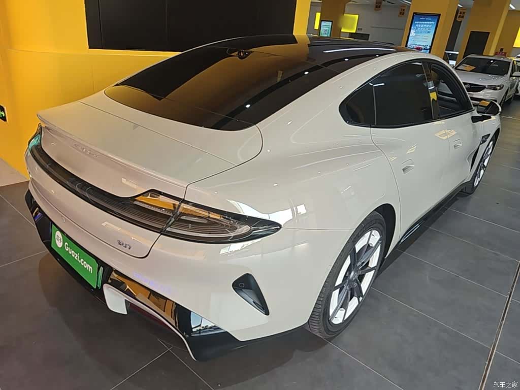 Xiaomi SU7, 2025 7