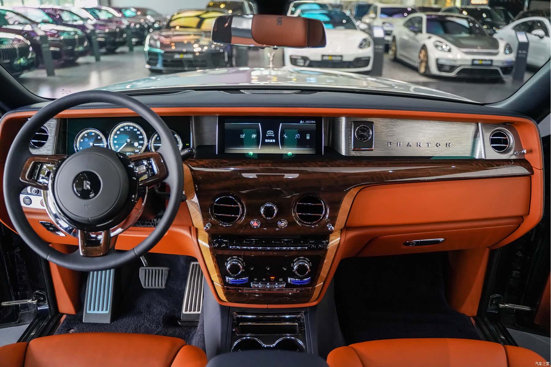 Rolls-Royce Phantom, 2021 25