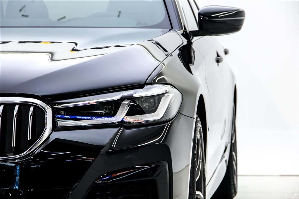 BMW 5 Series, 2023 9