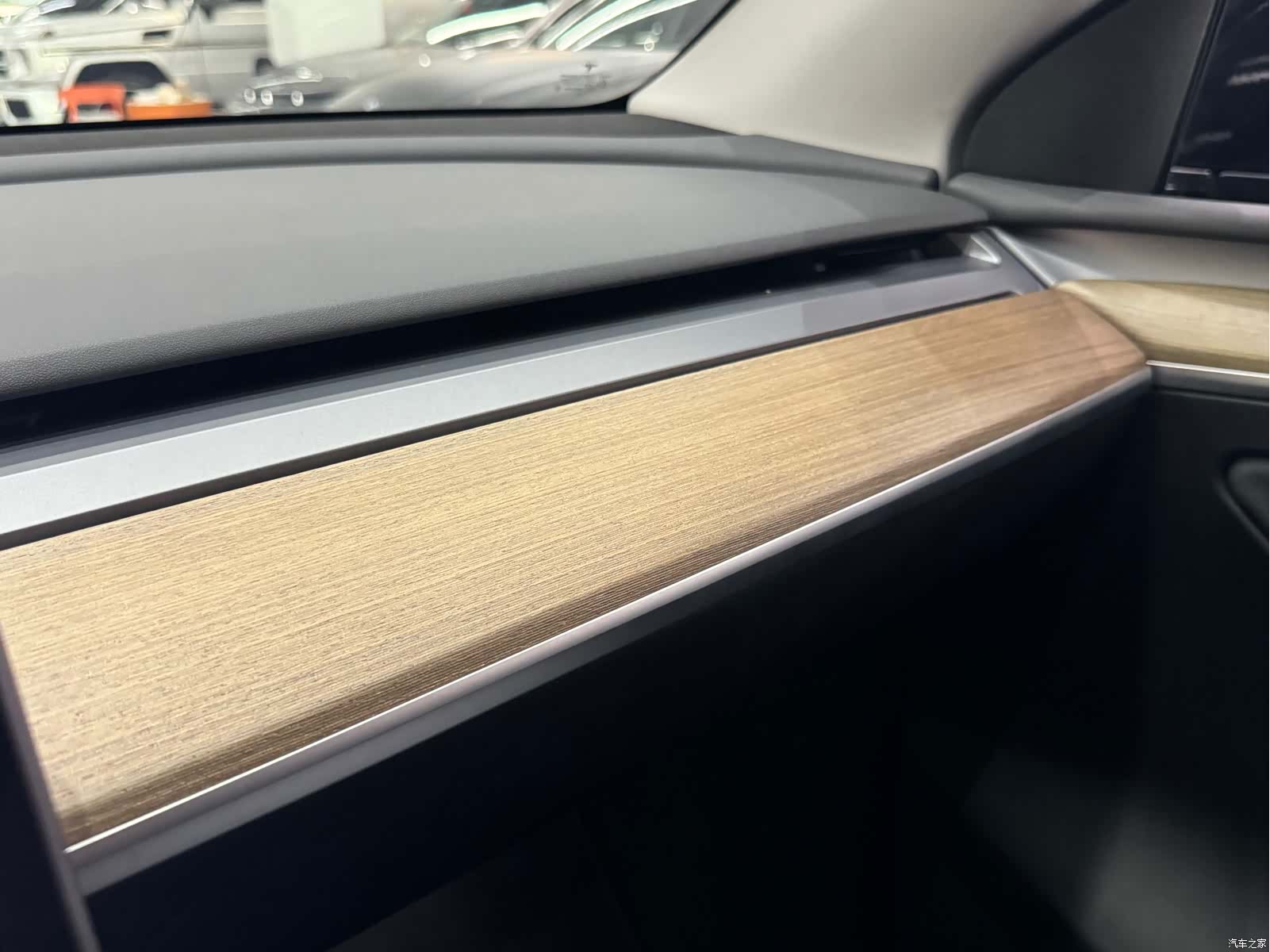 Tesla Model Y, 2023 20
