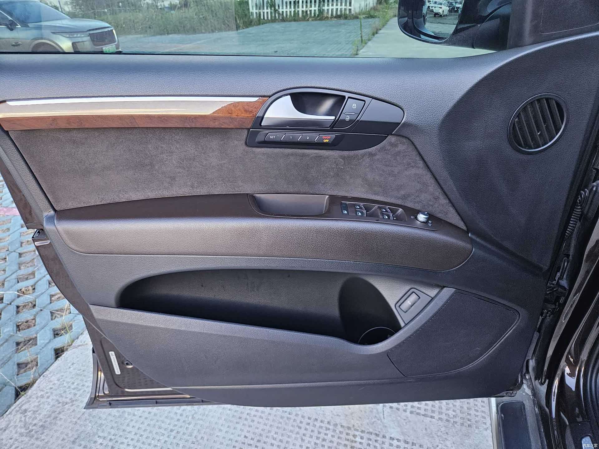 Audi Q7, 2014 9