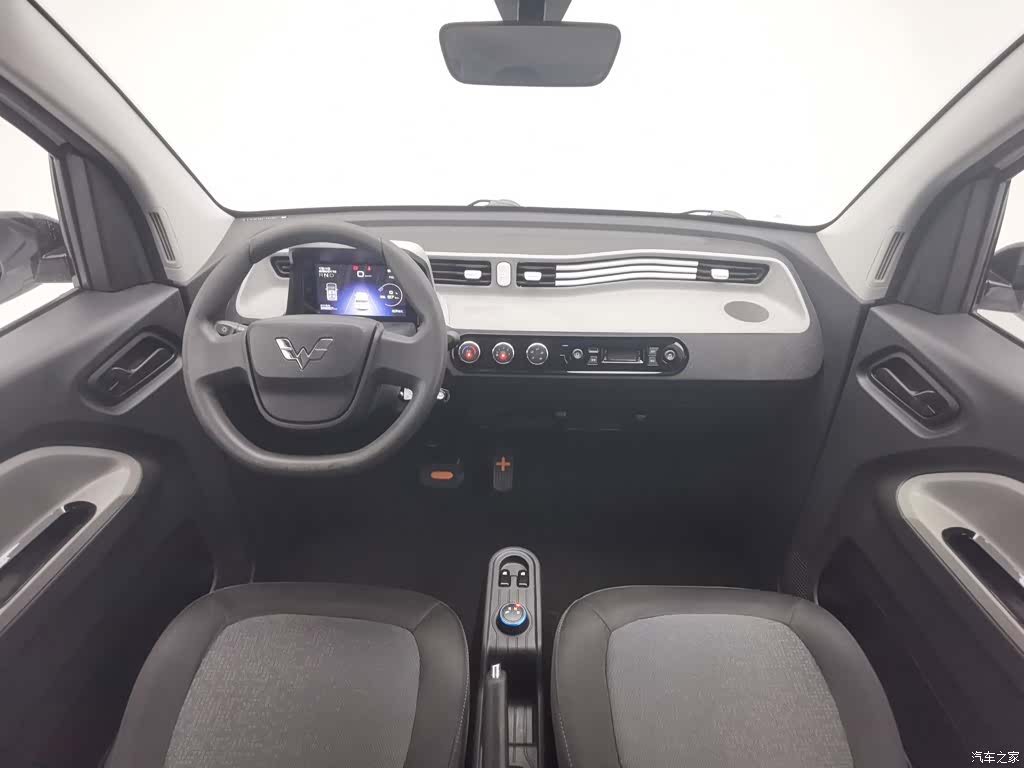 Wuling Yuan, 2022 все фото