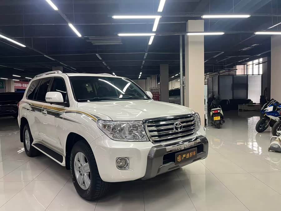 Toyota Land Cruiser 2015, фото 2