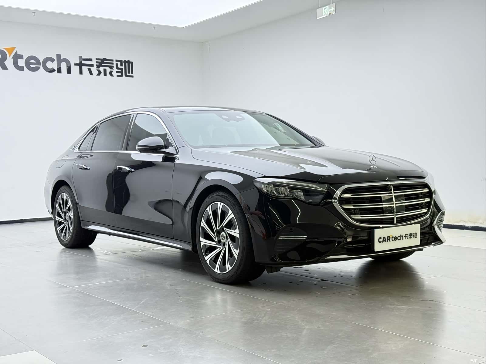 Mercedes-Benz E-Class, 2024 4