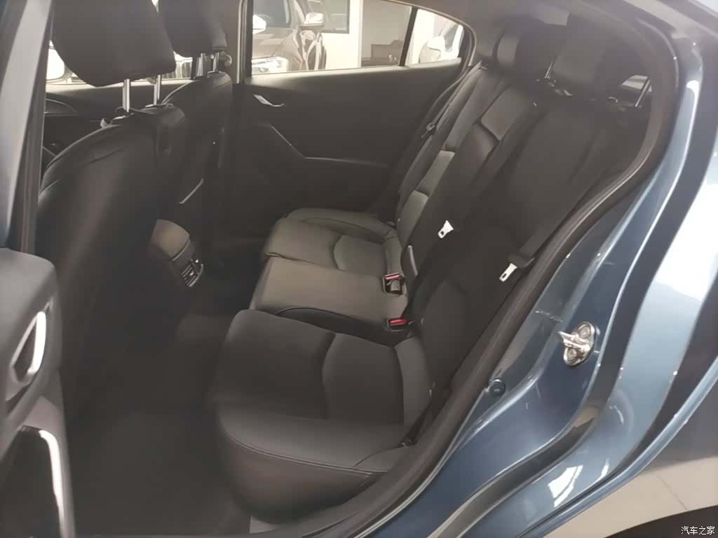 Mazda Mazda3, 2018 17