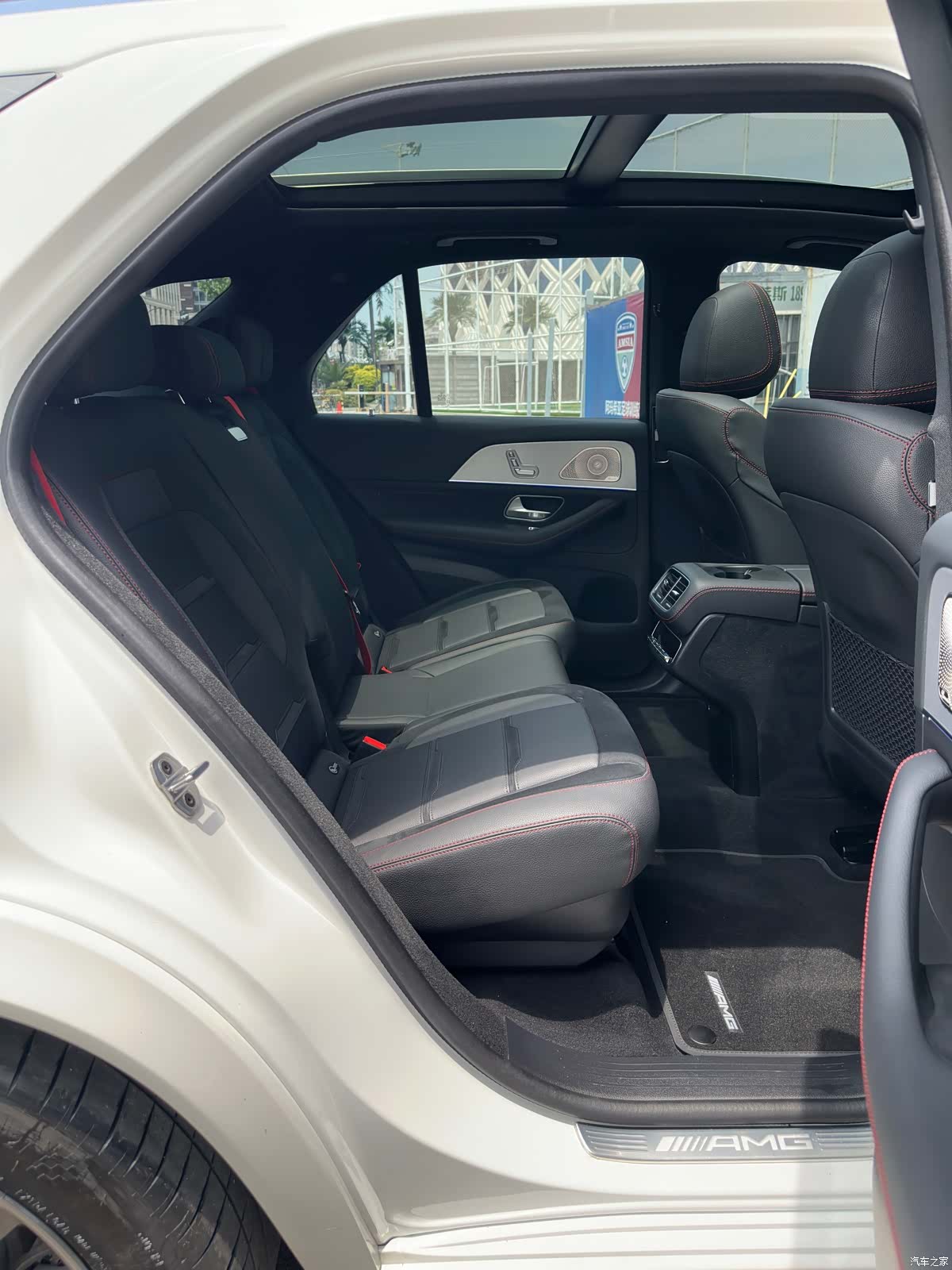 Mercedes-Benz GLE, 2026 15