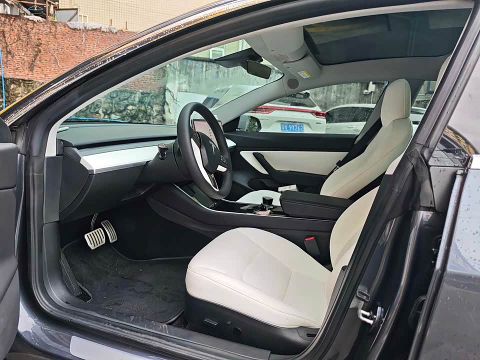 Tesla Model 3 Tesla Model 3