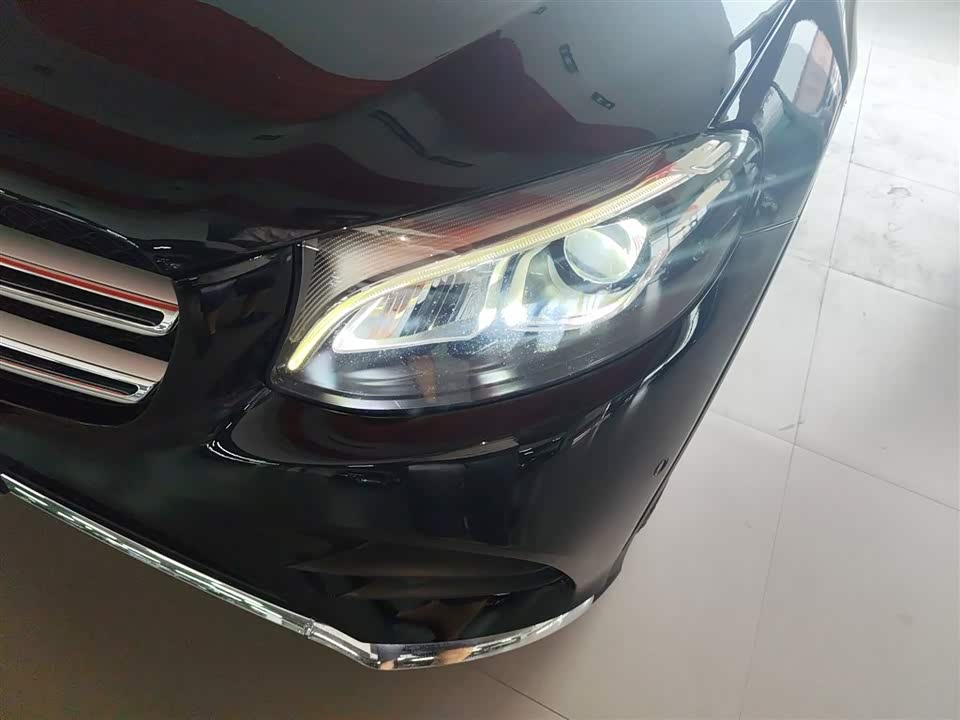 Mercedes-Benz GLC Mercedes-Benz GLC