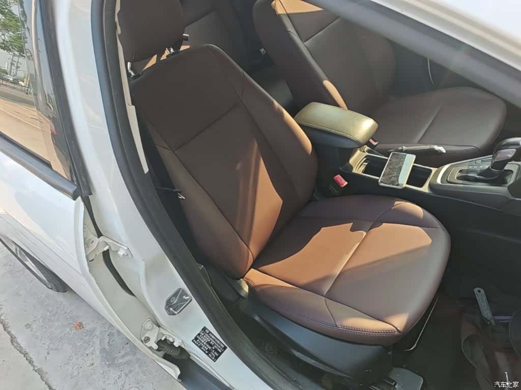 Ford Focus, 2016 25