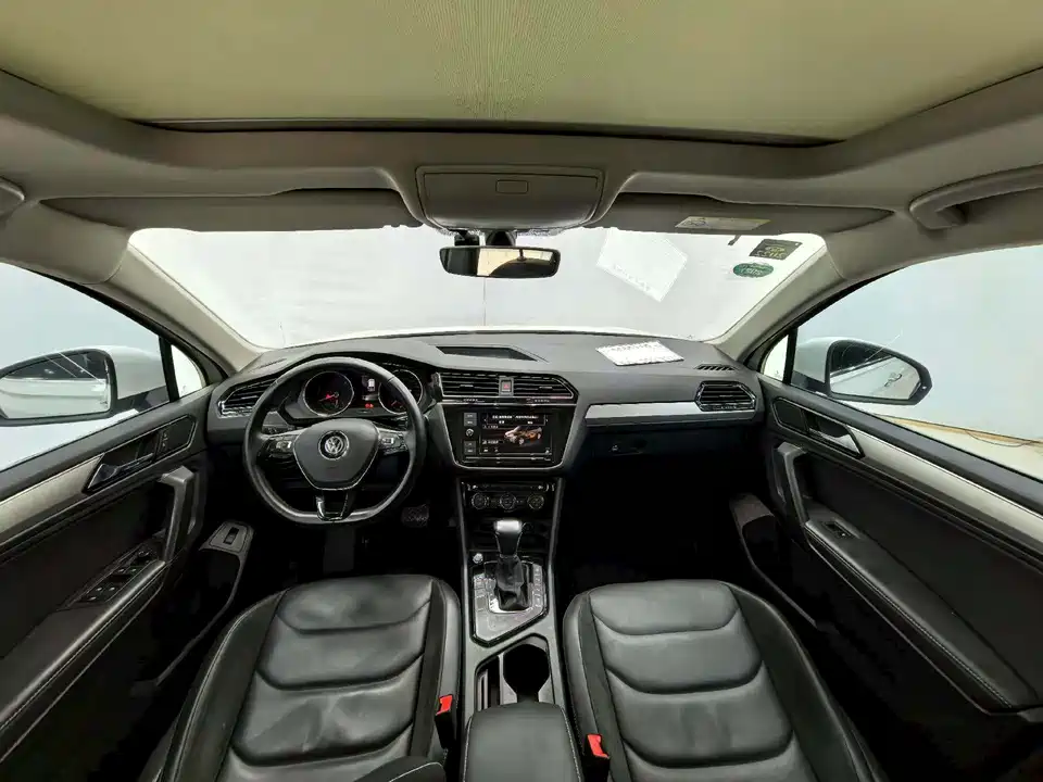 Volkswagen Tiguan L