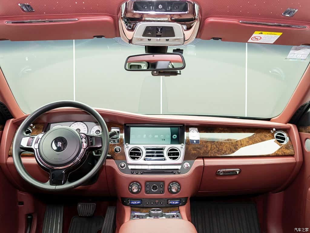 Rolls-Royce Ghost, 2017 12