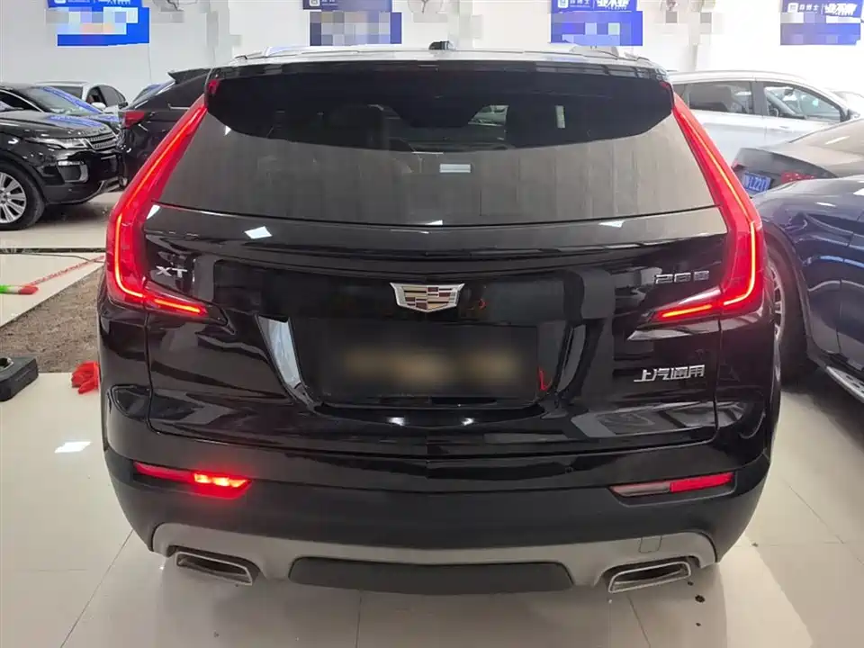 Cadillac XT4