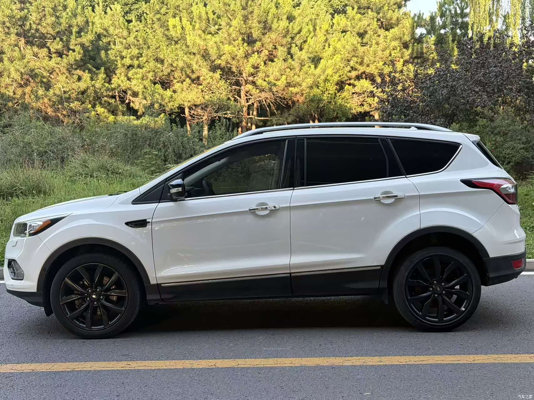 Ford Kuga, 2017 3