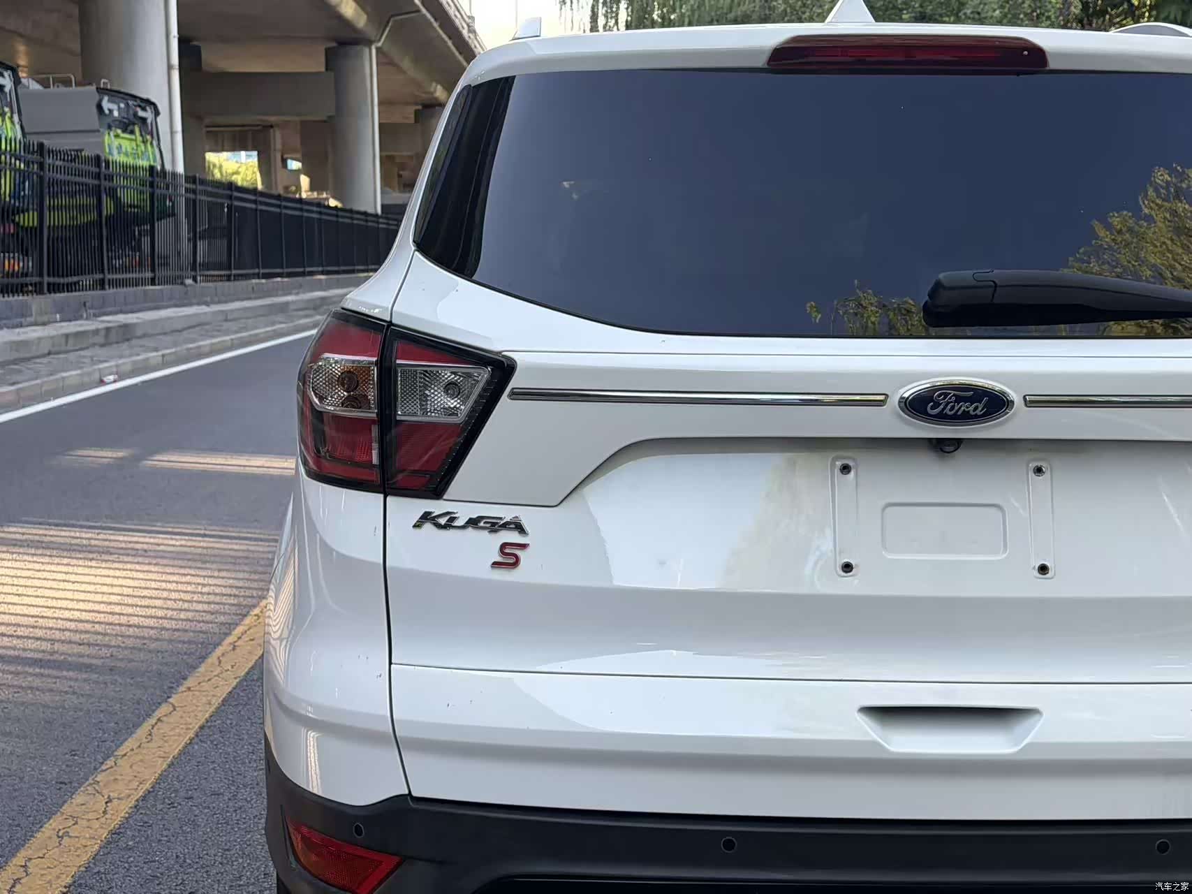 Ford Kuga, 2017 13
