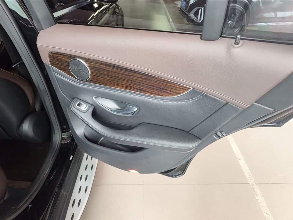 Mercedes-Benz GLC Mercedes-Benz GLC