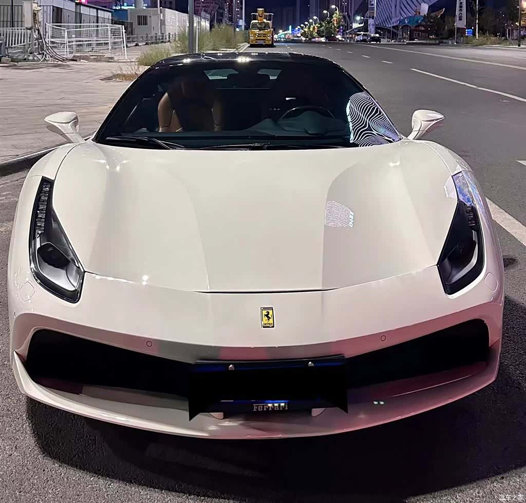 Ferrari 488, 2016 6