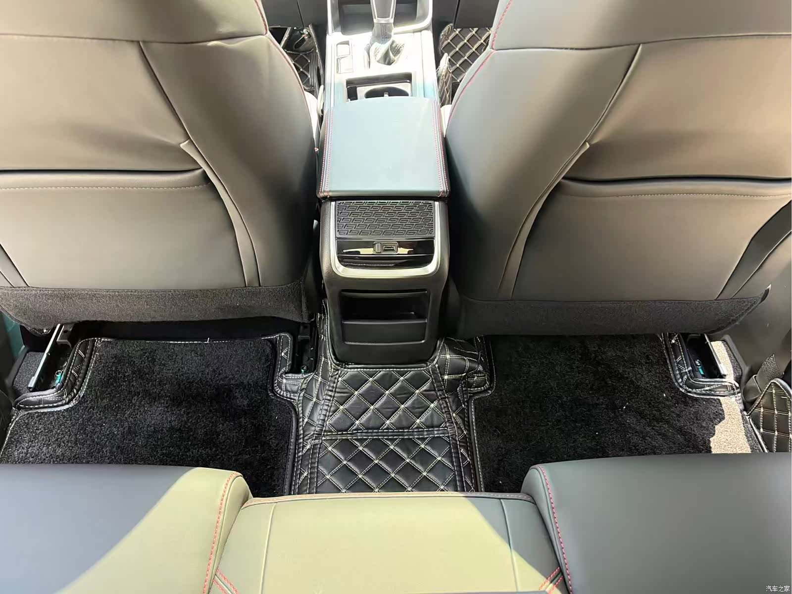 Geely Binray, 2020 23
