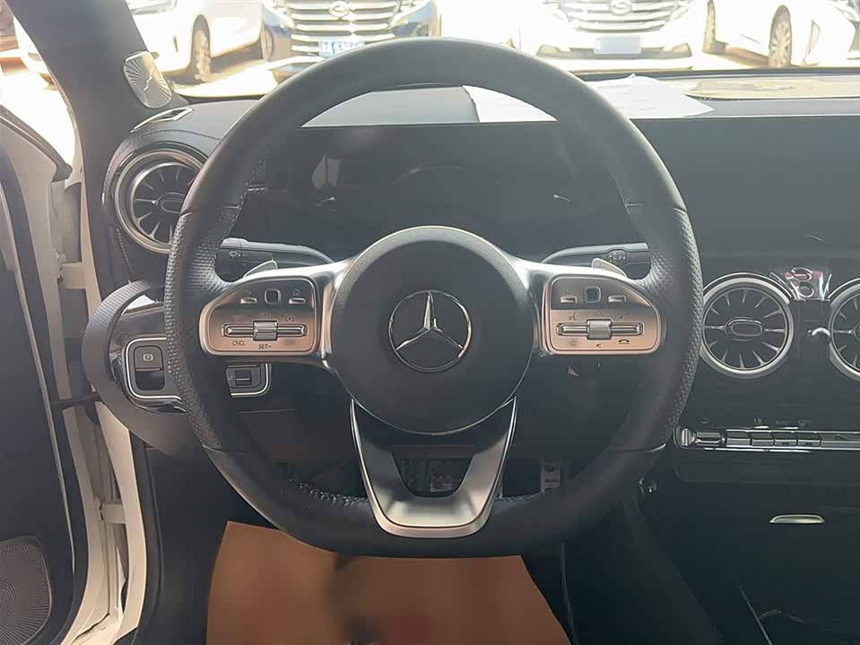 Mercedes-Benz Class A Mercedes-Benz Class A