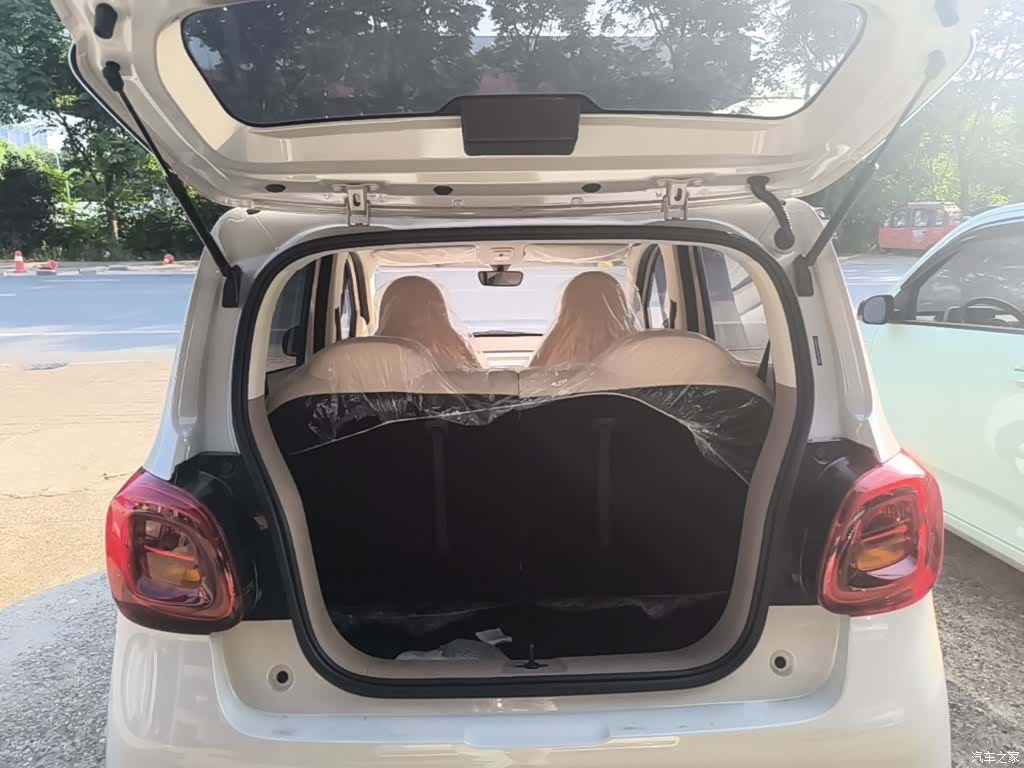 Wuling MINIEV, 2025 19
