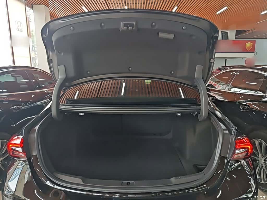 Buick LaCrosse, 2021 19