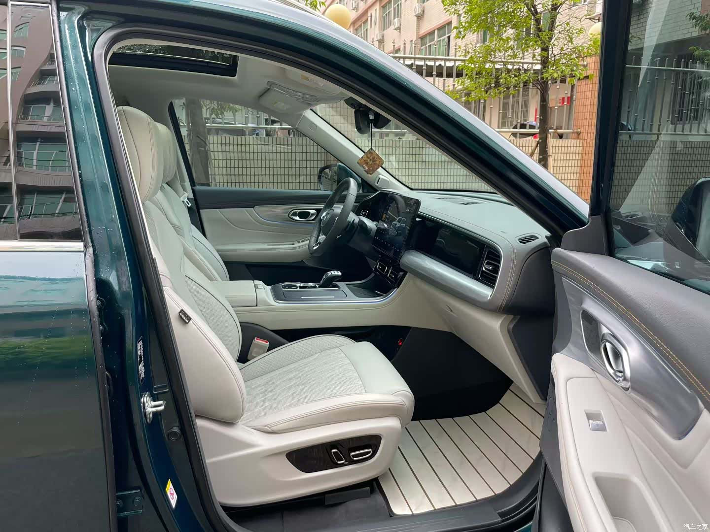 Trumpchi GS8, 2022 все фото