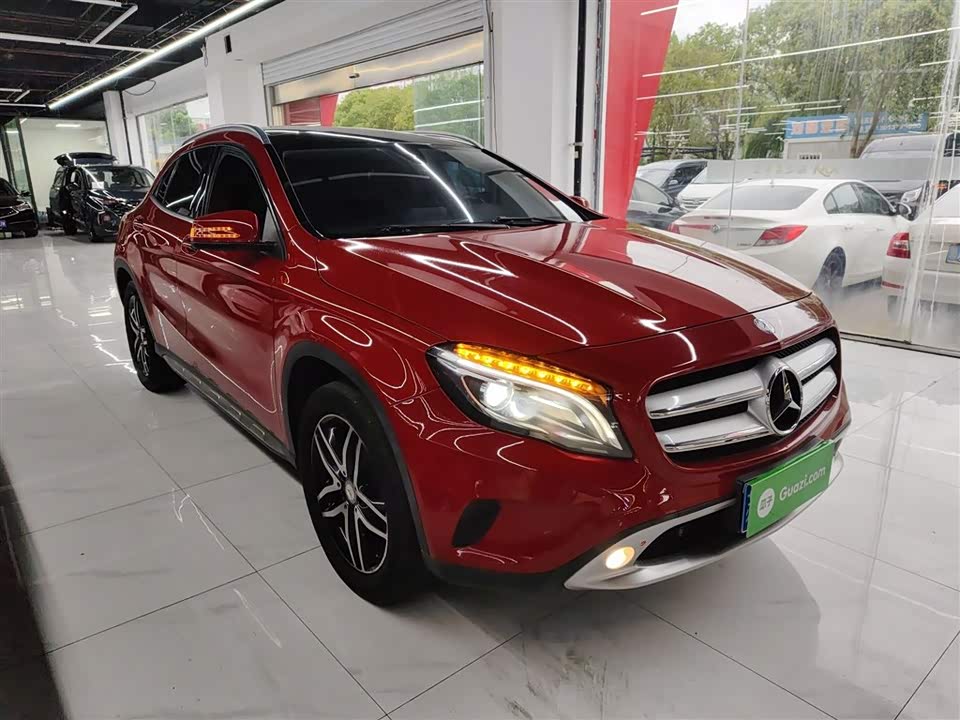 Mercedes-Benz GLA