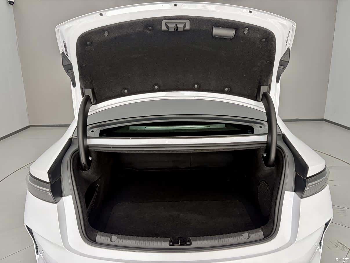 BYD Seal, 2023 7