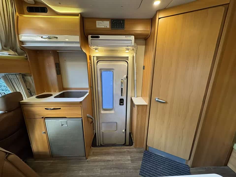 MAXUS SAIC MAXUS V80 RV