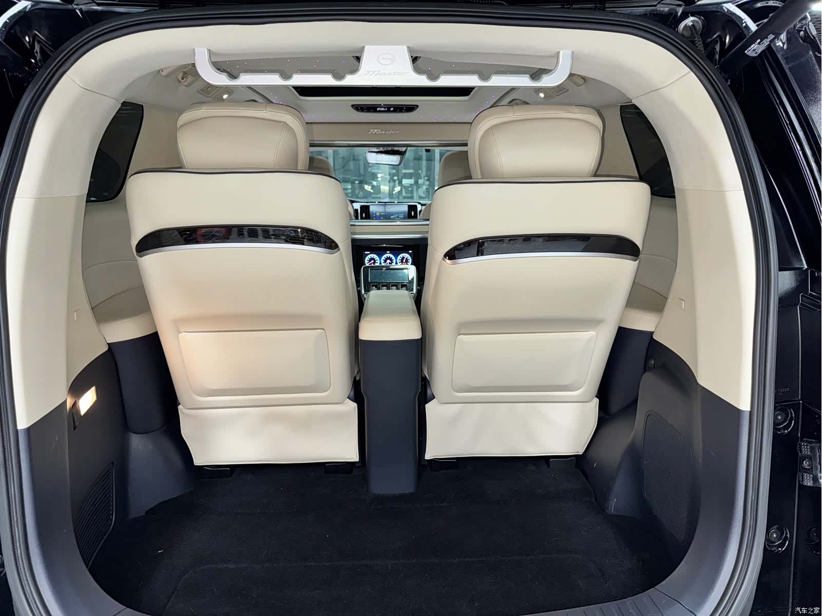 Trumpchi M8, 2022 22