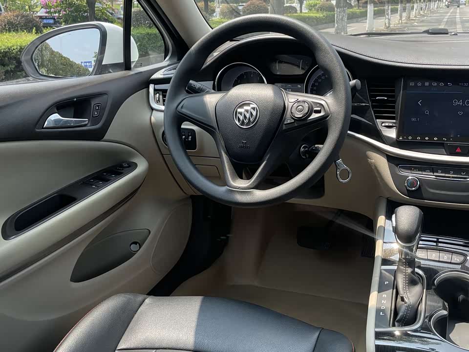 Dongfeng Enshi Car