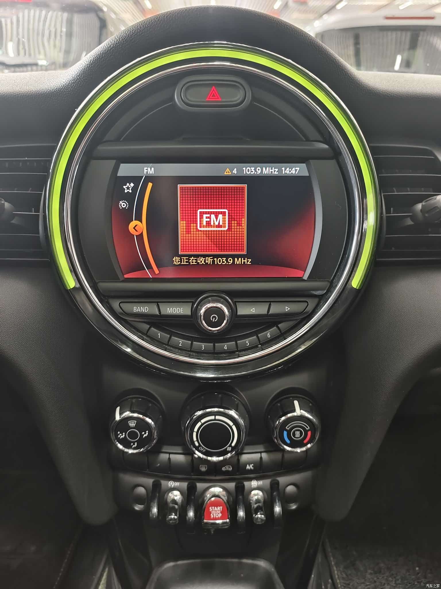Mini ONE, 2019 10