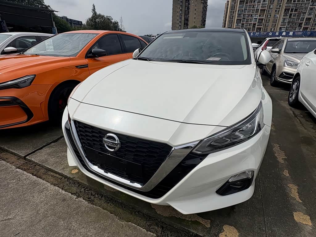 Nissan Altima