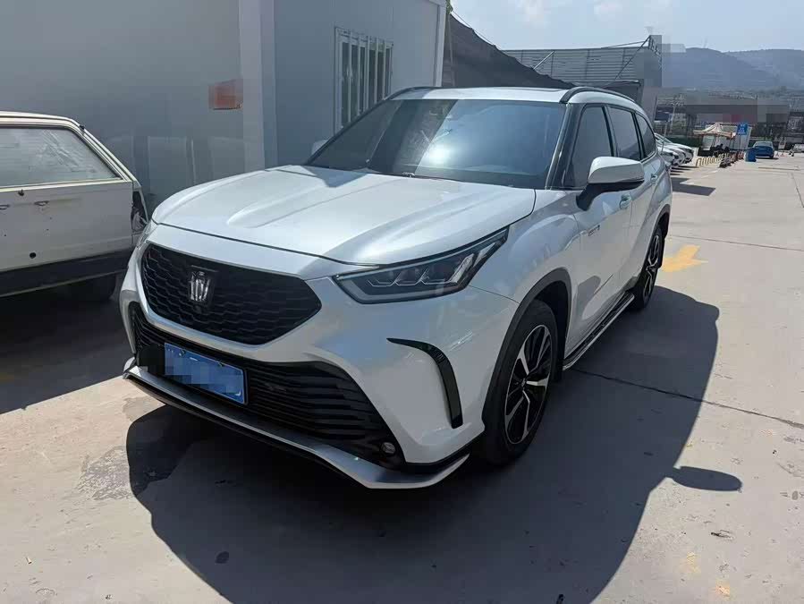 Toyota Crown Kluger 2024, фото 1