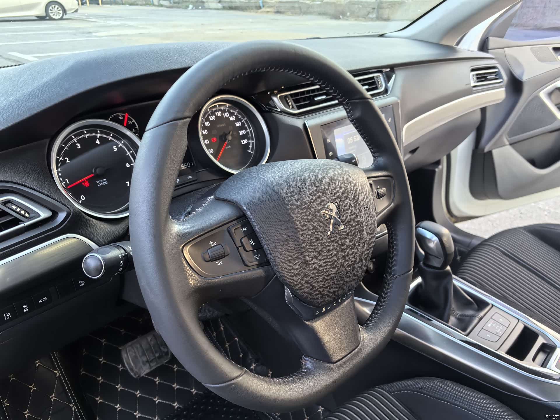 Peugeot 408, 2016 16