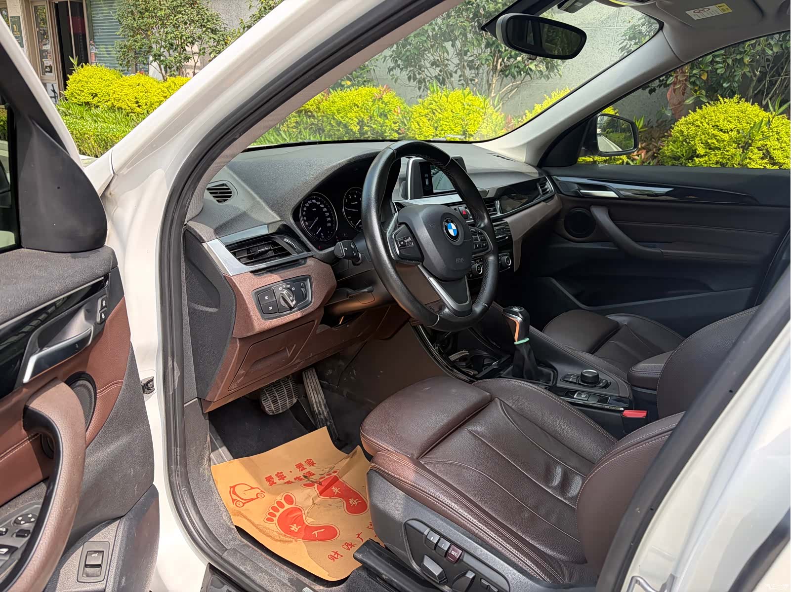 BMW X1, 2018 все фото