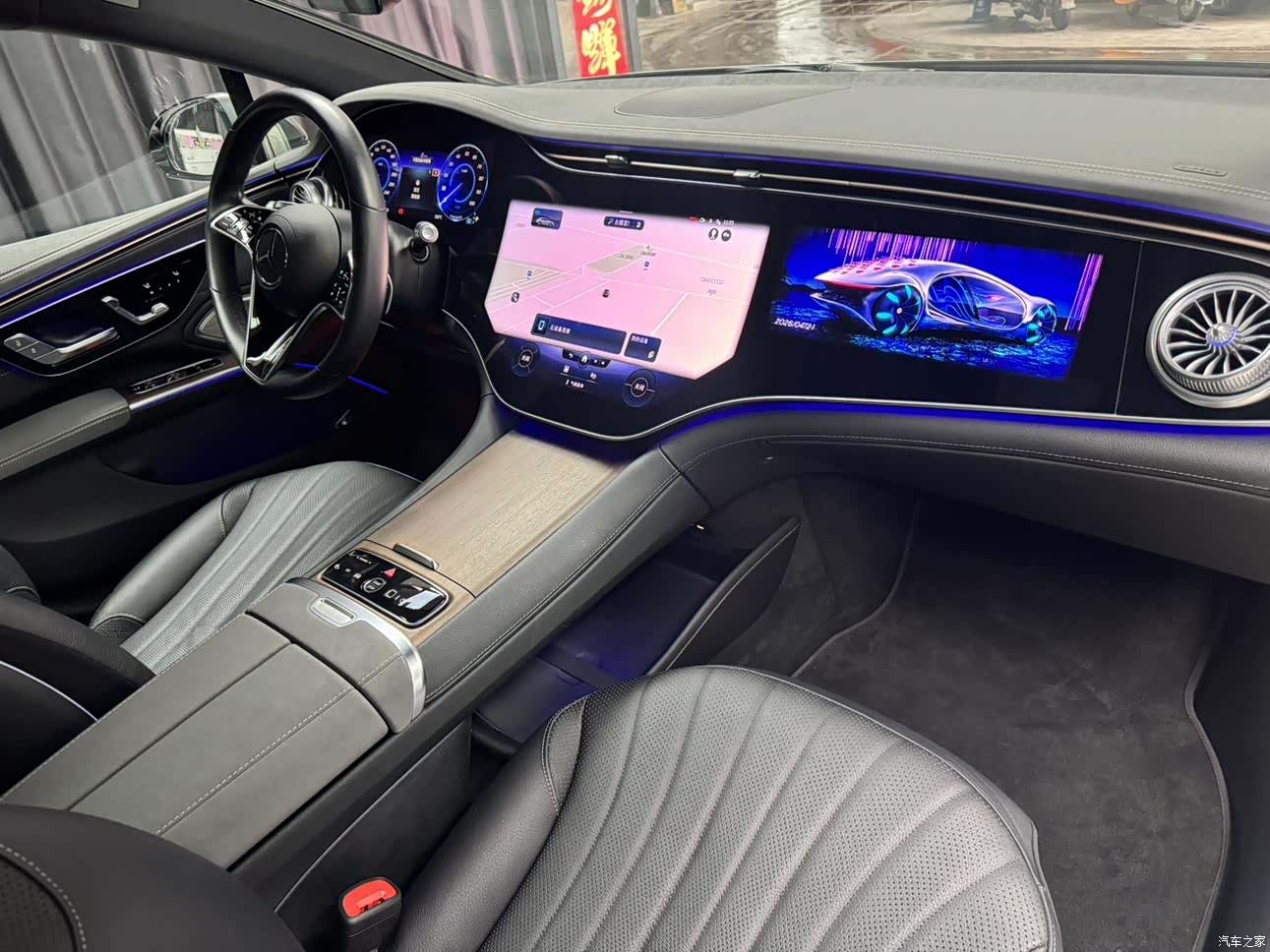 Mercedes-Benz EQS, 2023 8