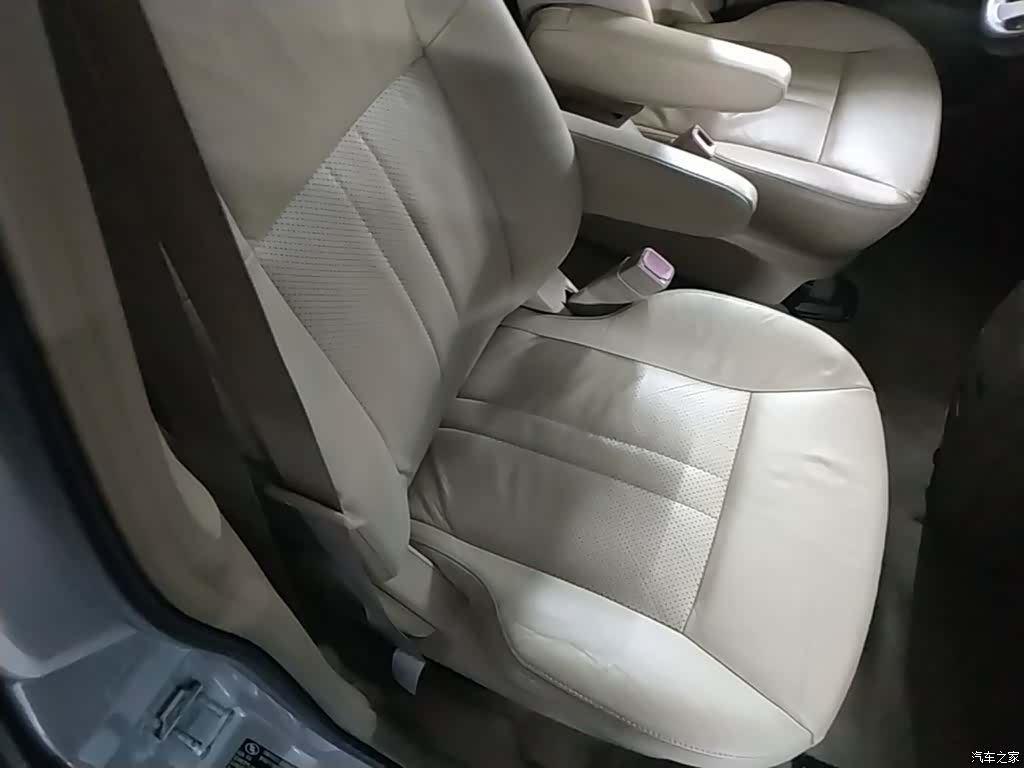 Buick GL8, 2016 25
