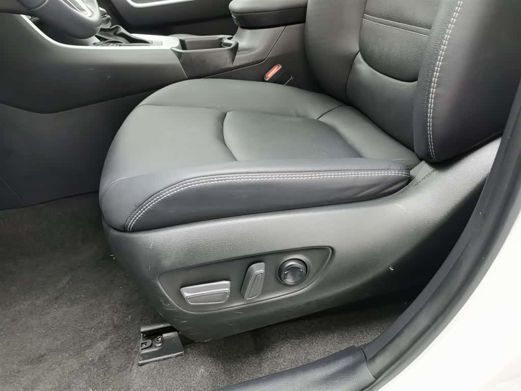 Toyota RAV4, 2023 20