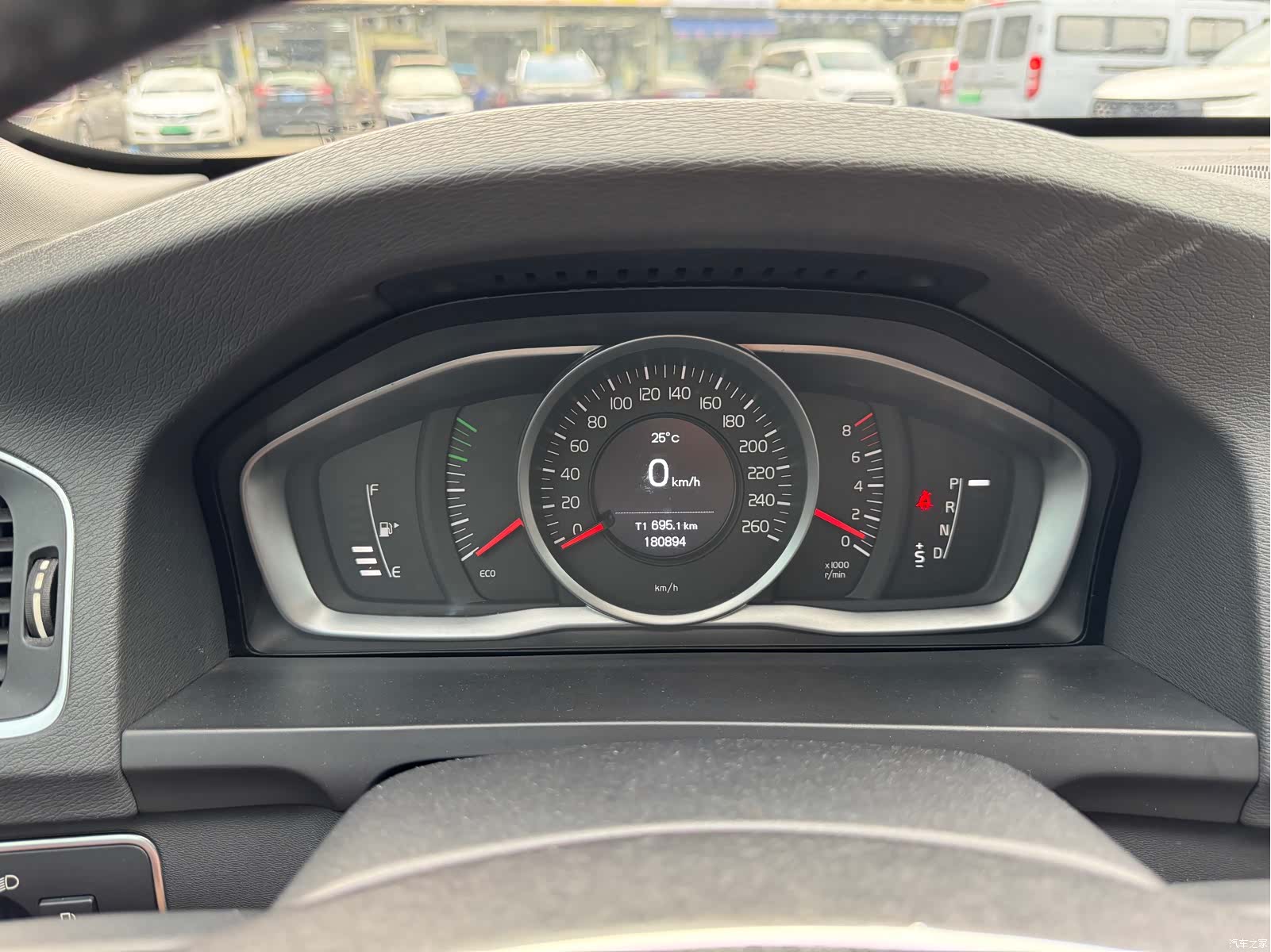 Volvo S60, 2015 16