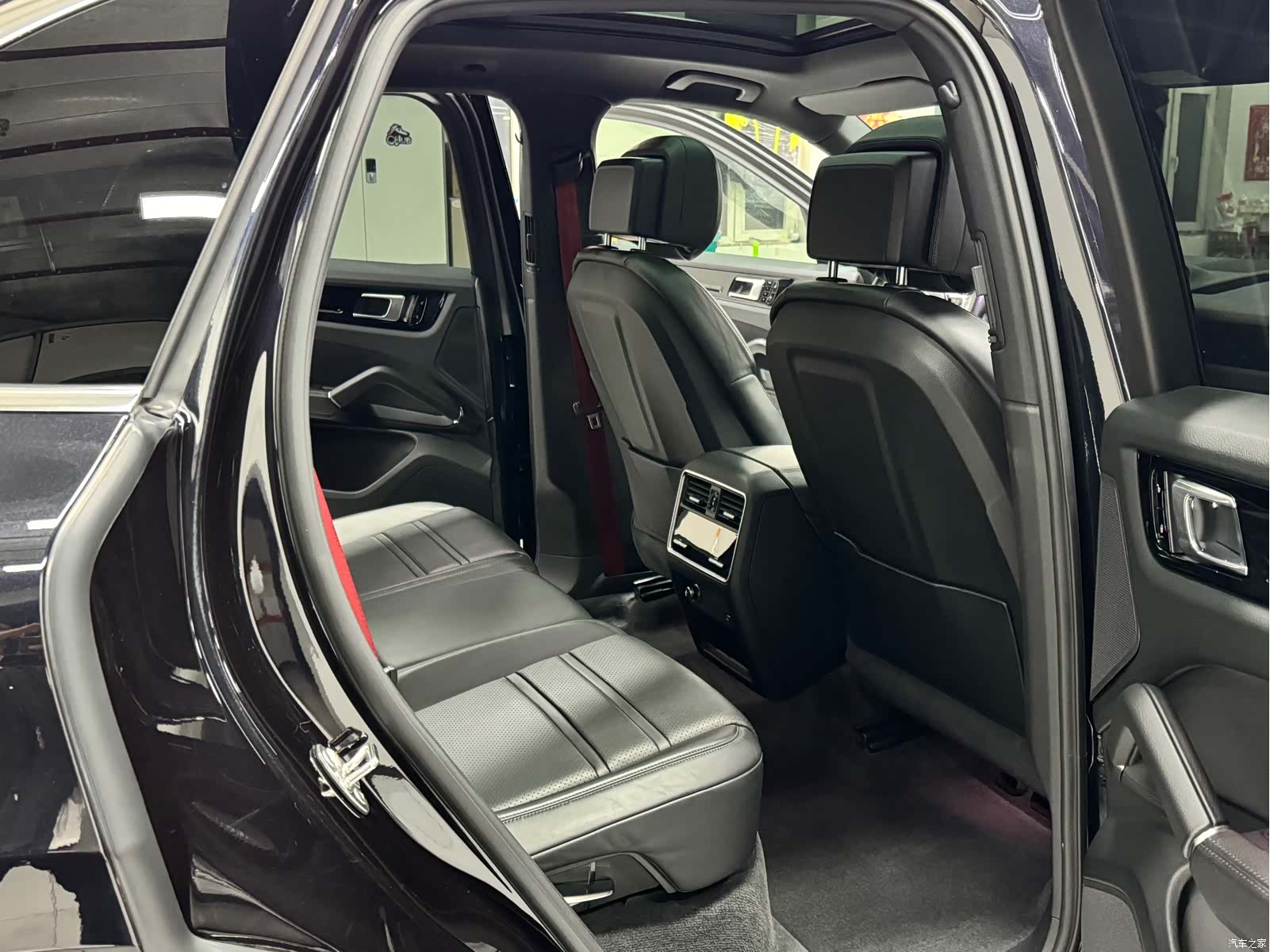 Porsche Cayenne, 2018 9