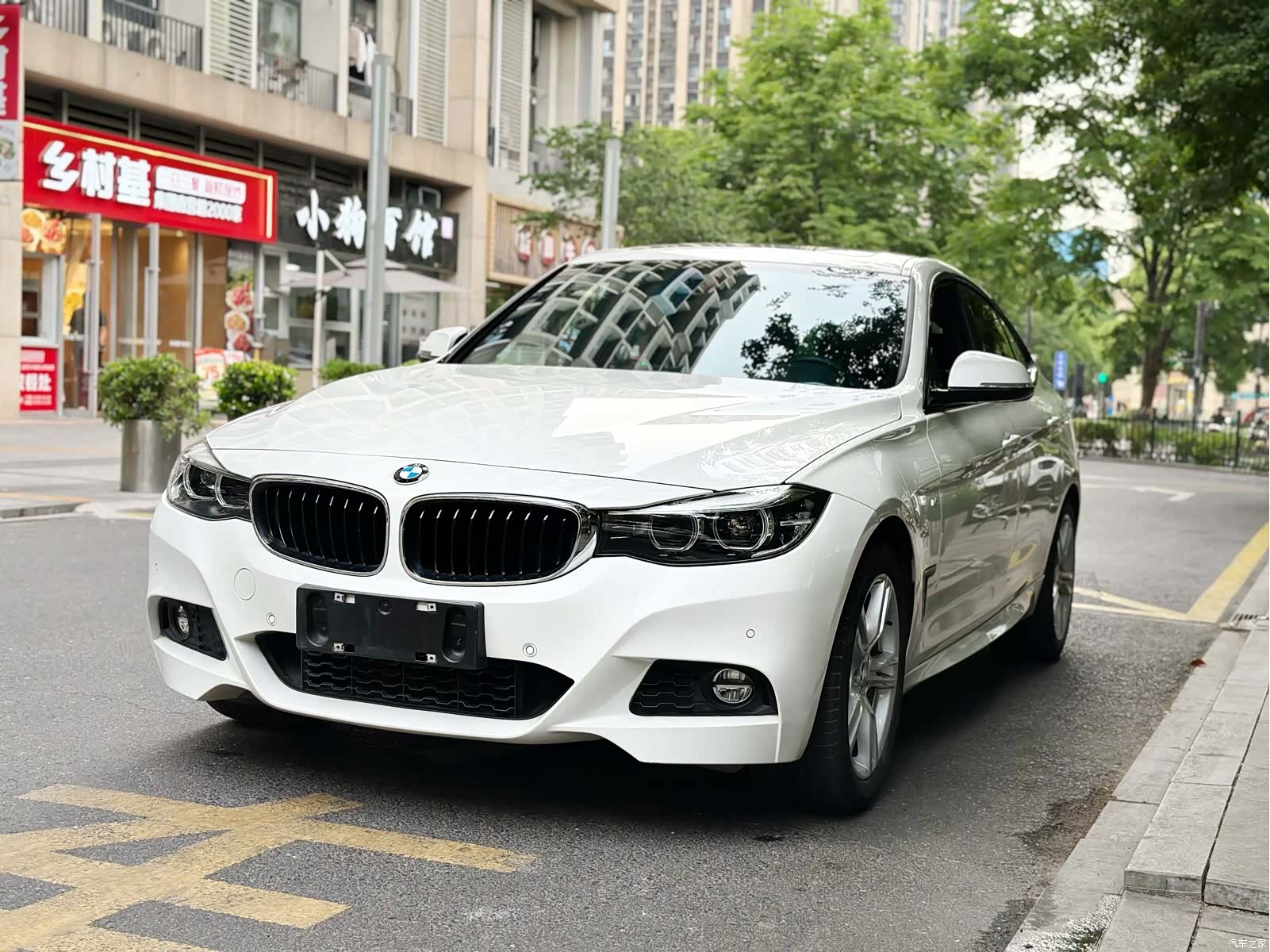 BMW 3 Series, 2021 1